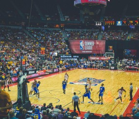 开云app_雷霆新核闪耀，亚历山大23分率队轻取鹈鹕